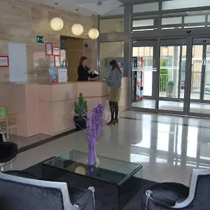Encasa Apartahotel
