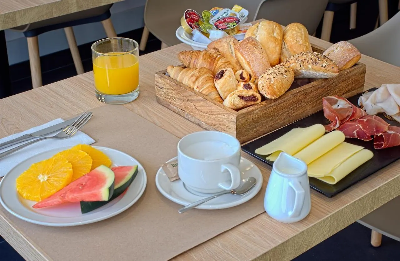 Dwo Yuste Alcala Hotel Madrid 3*,  Spain