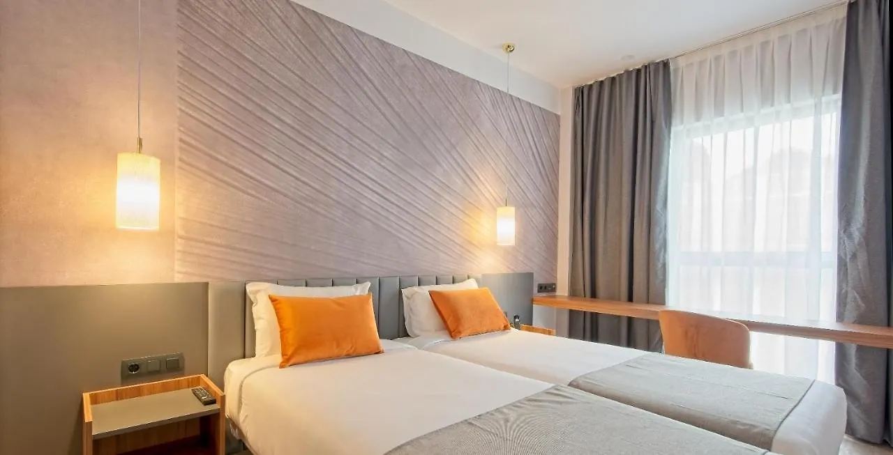 Dwo Yuste Alcala Hotel Madrid